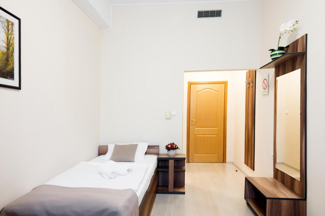 Hotel Royal Senta Luaran gambar